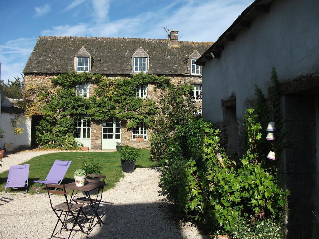 La Clef Du Four Bed & Breakfast Plesder Dış mekan fotoğraf